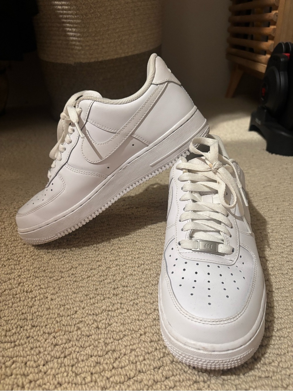 Nike White Women's Low-Top Leather Sneakers